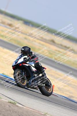 media/Aug-06-2023-TrackDaz (Sun) [[ac7f4f6367]]/B Group/sweeper/